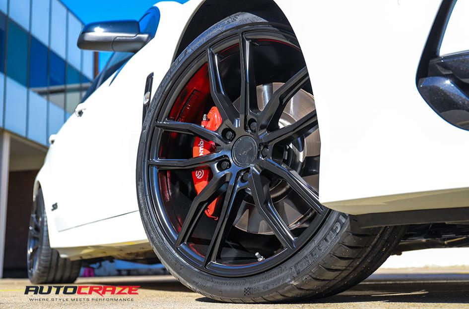 HOLDEN-HSV-GTS-SF11-SATIN-BLACK