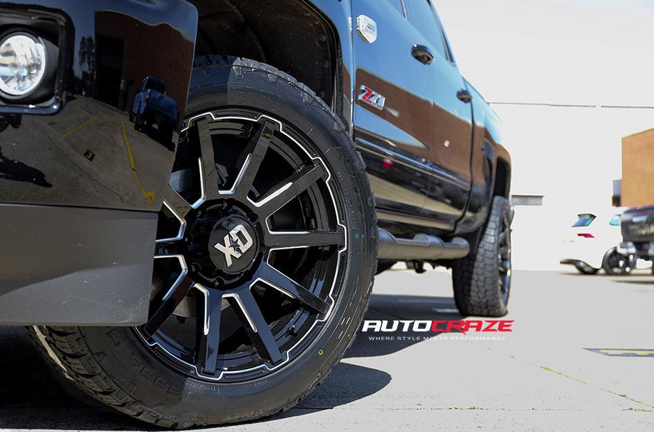 CHEVROLET SILVERADO OUTBREAK XD847 GLOSS BLACK MILLED