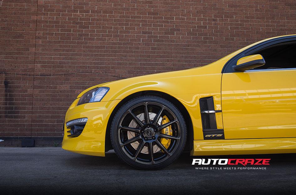 HOLDEN-COMMODORE-SF04-MATTE-BLACK