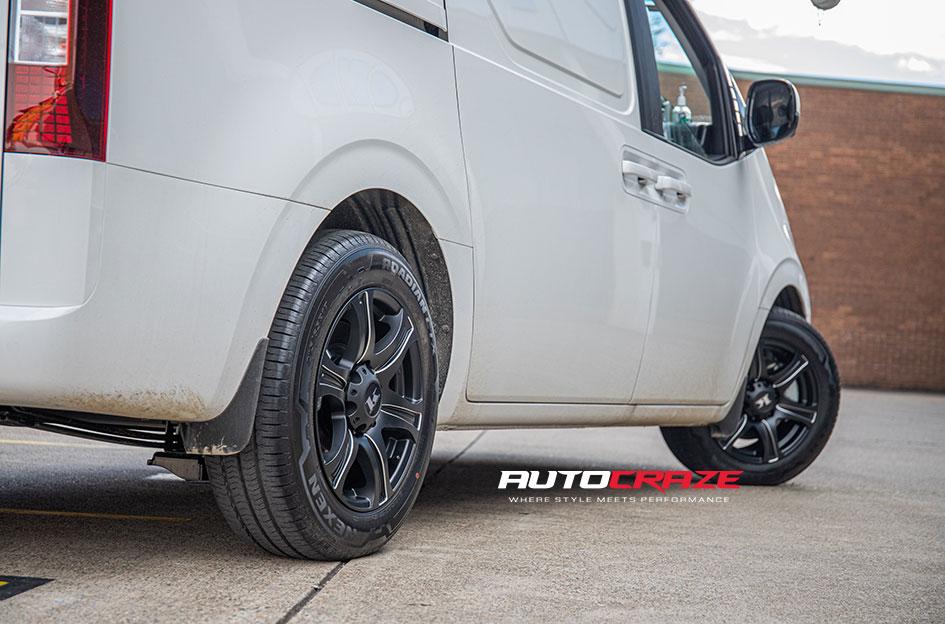 HYUNDAI STARIA REBEL SATIN BLACK PIPED