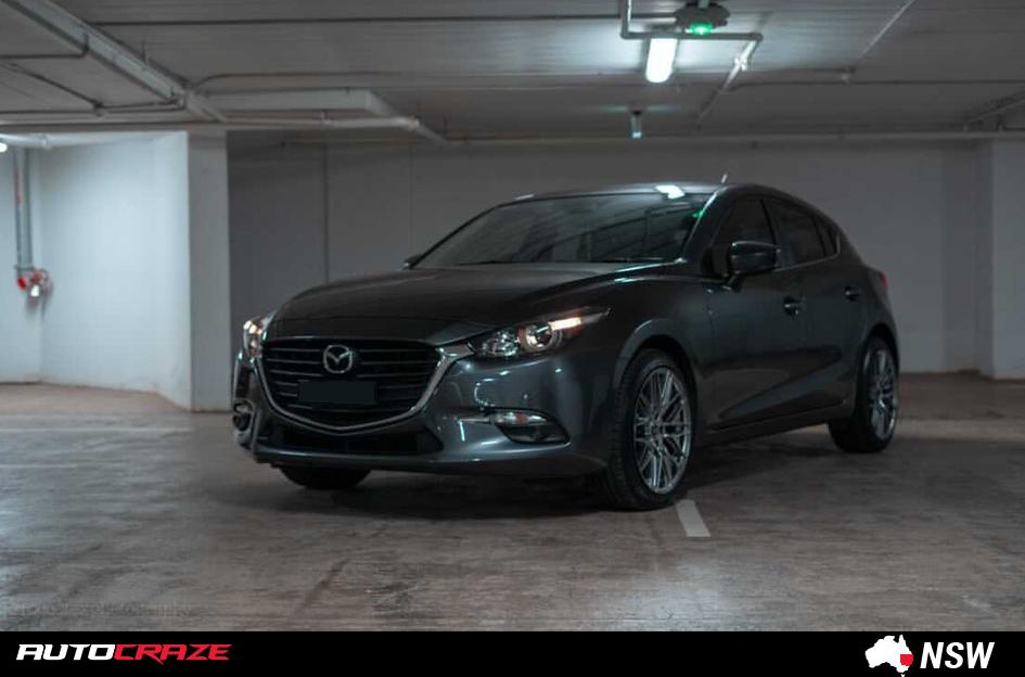MAZDA-3-HOCKENHEIM-HYPER-BLACK