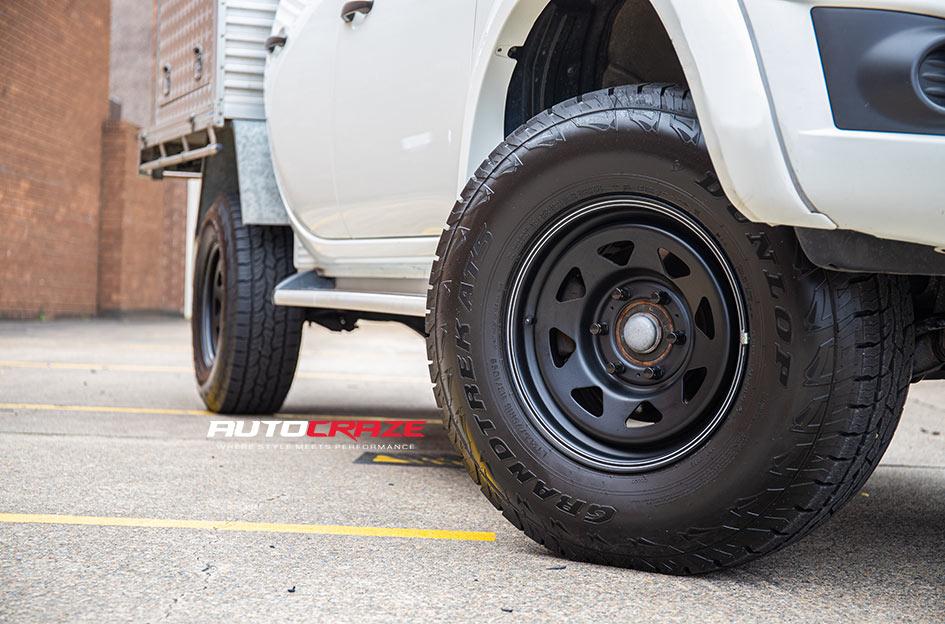 MITSUBISHI TRITON TERRA SATIN BLACK