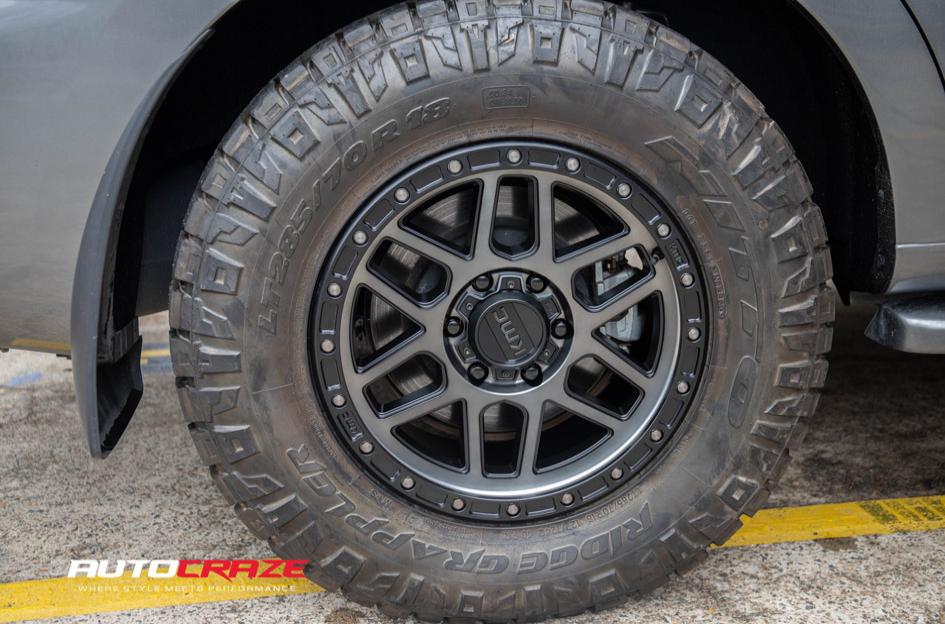 NISSAN PATROL MESA KM544 SATIN BLACK GREY TINT