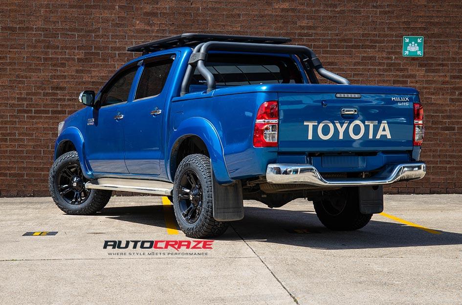 TOYOTA HILUX N70 4WD BROOKLYN MATTE BLACK