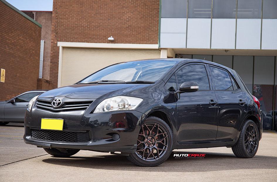 TOYOTA COROLLA PODIUM BLACK DARK TINT FACE