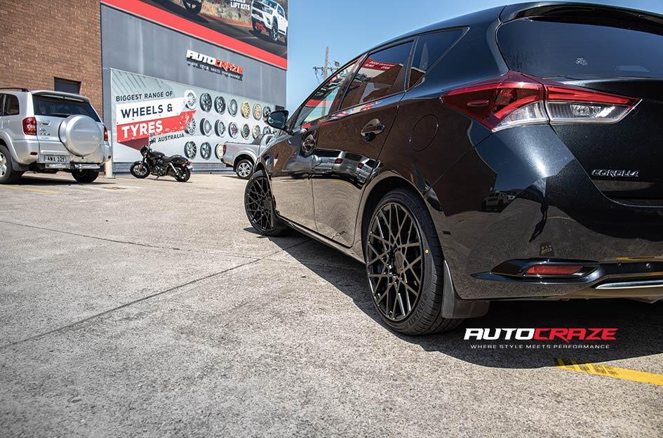 TOYOTA COROLLA BLQ MATTE BLACK