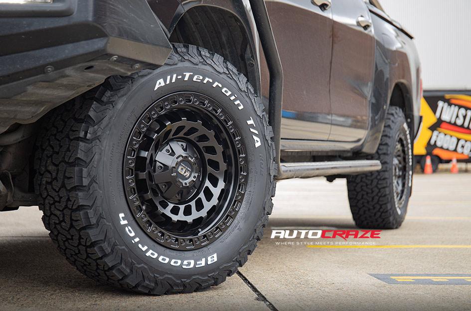 TOYOTA HILUX N80 4WD ZOMBIE SATIN BLACK
