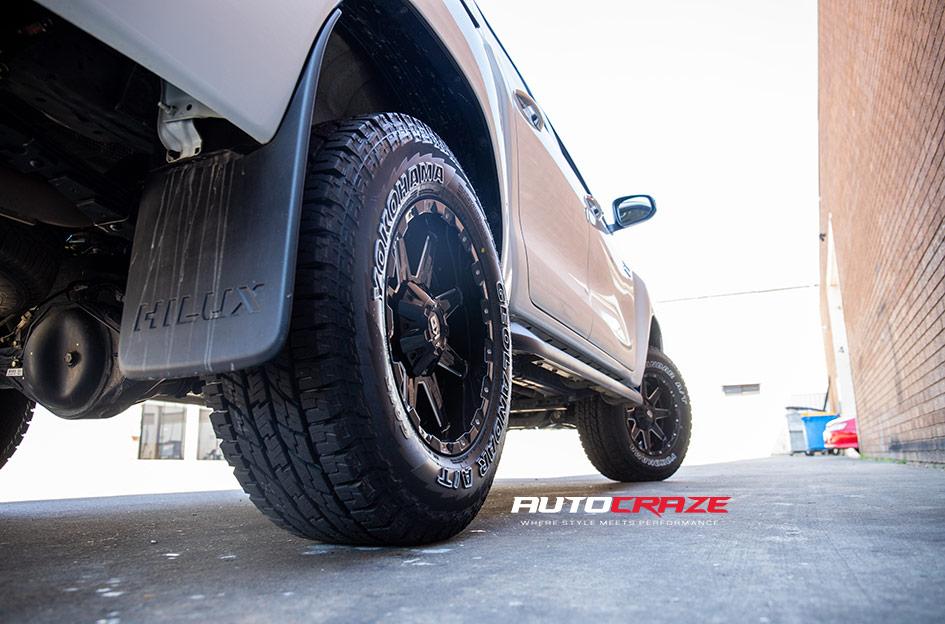 TOYOTA HILUX N80 4WD BLADE  OR GLOSS BLACK MILLED