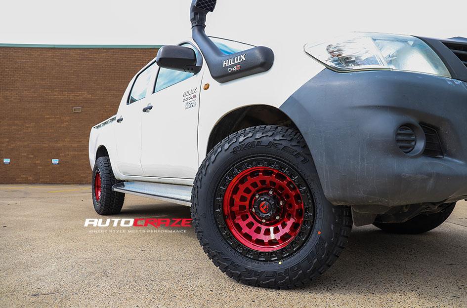 TOYOTA-HILUX-4WD-ZEPHYR-CANDY-RED-WITH-MATTE-BLACK-RING