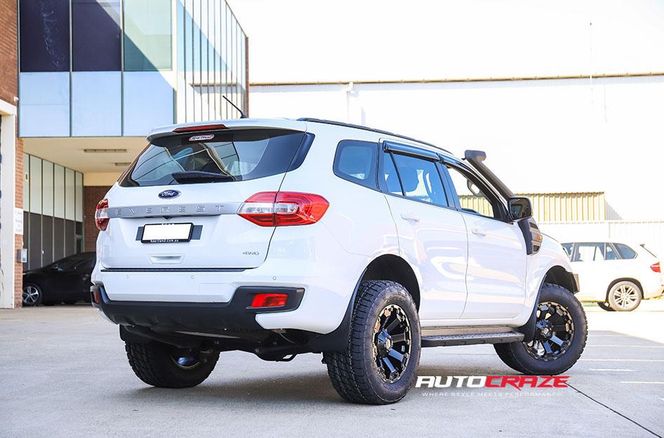 FORD EVEREST AMBUSH MATTE BLACK