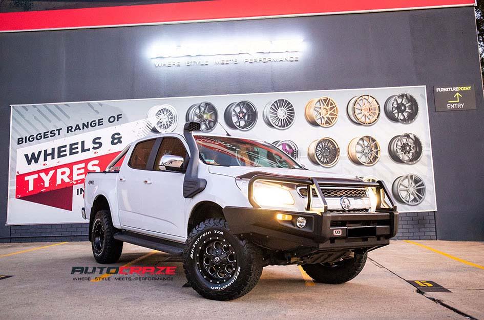HOLDEN COLORADO REVOLVER GLOSS BLACK WITH MILLED ACCENTS