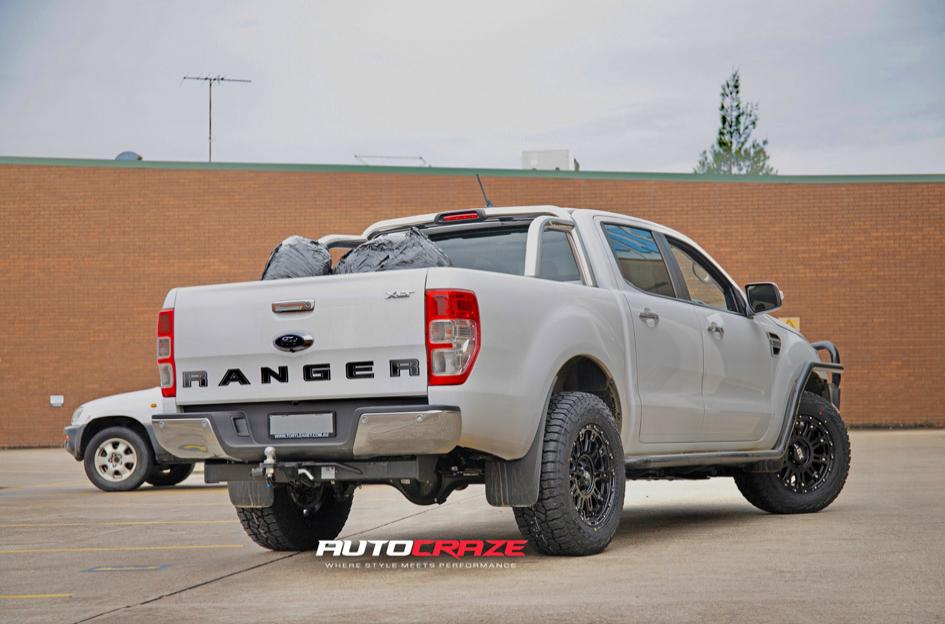FORD RANGER HOSS XD GLOSS BLACK