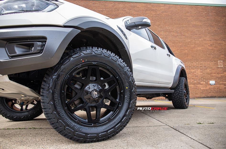 FORD RANGER RAPTOR COLORADO MATTE BLACK