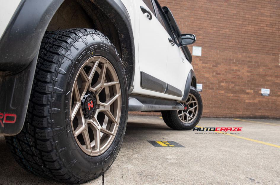 TOYOTA HILUX N80 4WD SABBATH BRONZE