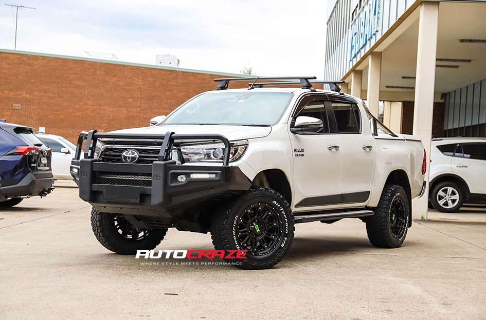 TOYOTA HILUX N80 4WD HOSS XD GLOSS BLACK