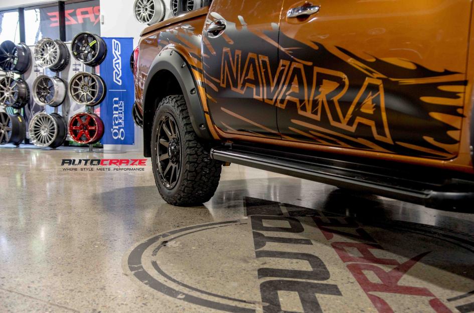 NISSAN NAVARA GD05 BRONZE DARK TINT WITH MATTE BLACK