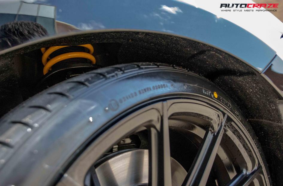 FORD MUSTANG SF04 MATTE BLACK