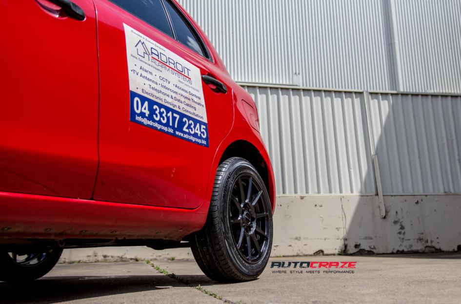 NISSAN MICRA OASIS XT GLOSS BLACK