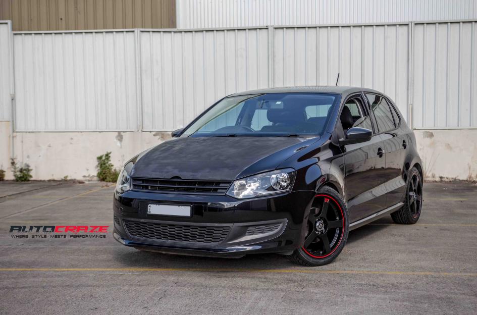 VOLKSWAGEN POLO MR116 MATTE BLACK RED EDGE