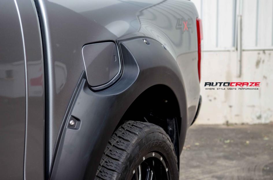 FORD RANGER SCYTHE GLOSS BLACK MILLED ACCENTS