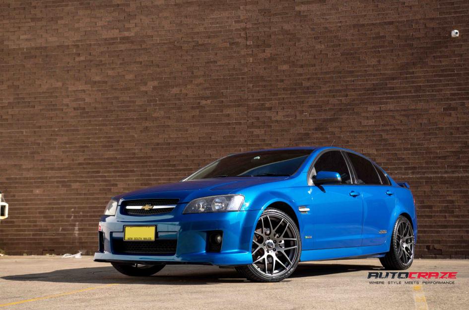 HOLDEN-COMMODORE-M-SPEC-GUN-METALLIC-MATTE