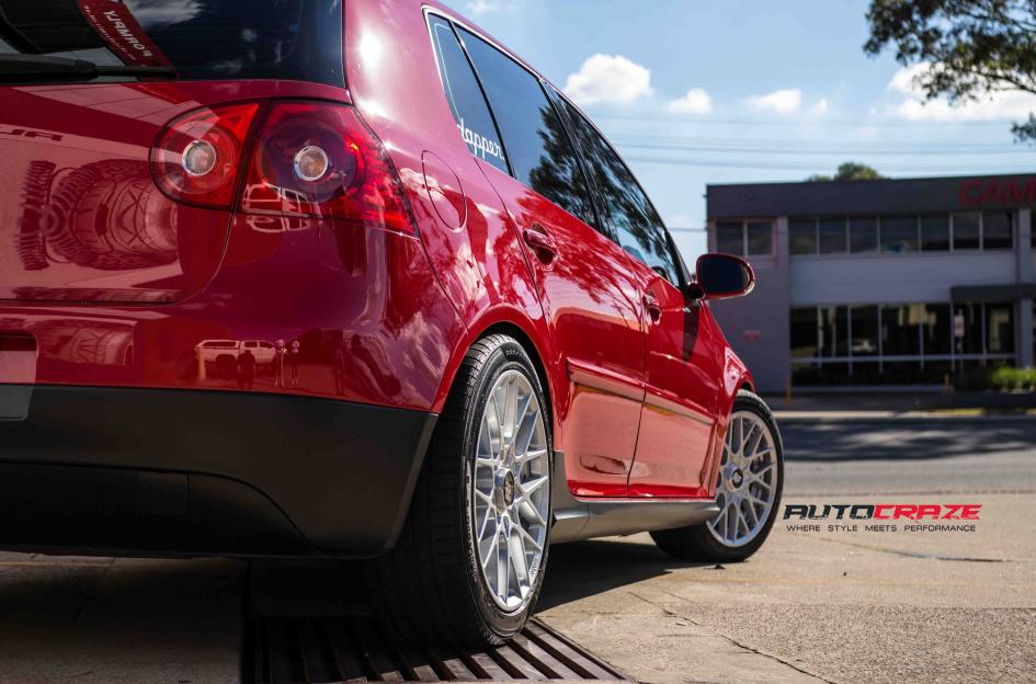 VOLKSWAGEN GOLF RSE SILVER