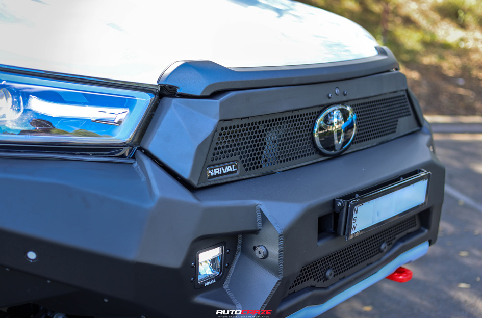 TOYOTA HILUX FUEL COVERT MATTE BLACK
