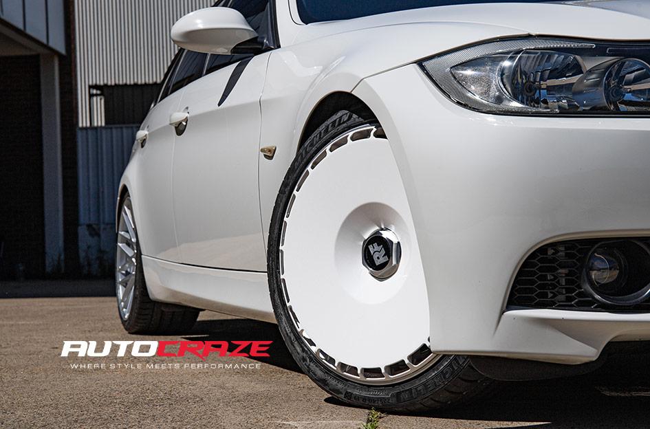 BMW 3 SERIES ESTATE RSE SILVER