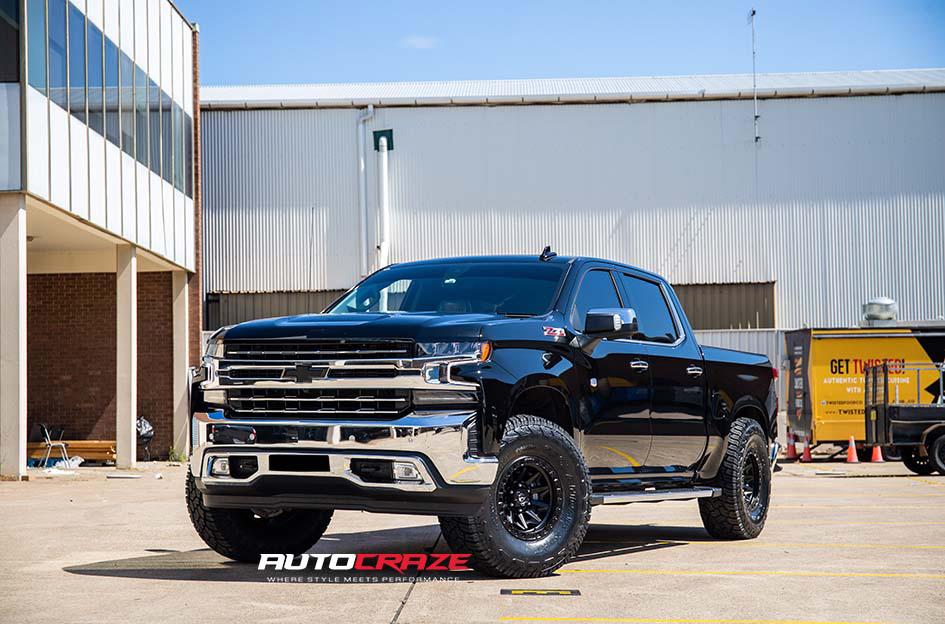 CHEVROLET SILVERADO COVERT MATTE BLACK
