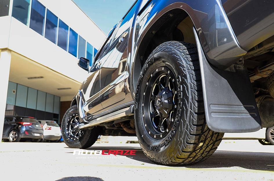 TOYOTA HILUX N70 4WD BOOST GLOSS BLACK MILLED ACCENTS