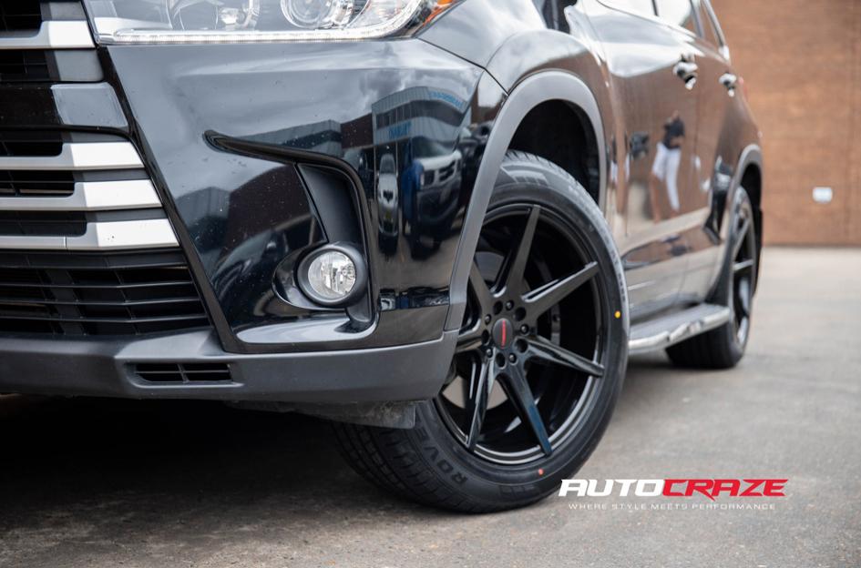TOYOTA-KLUGER-ZR4-GLOSS-BLACK