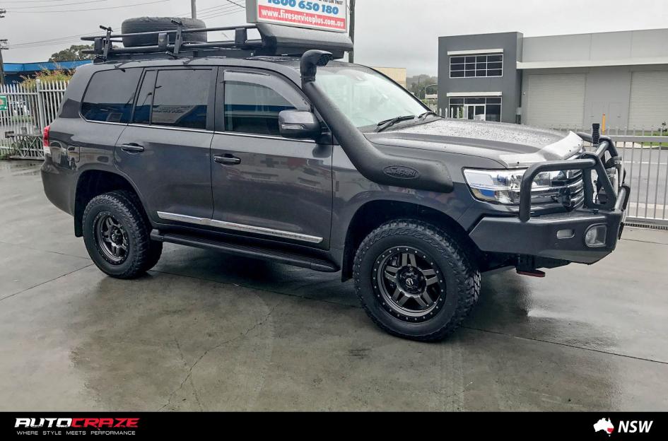 TOYOTA LANDCRUSIER ANZA MATTE ANTHRACITE WITH BLACK RING