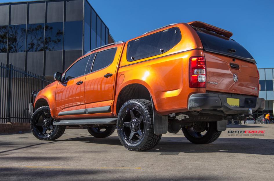 HOLDEN COLORADO GD04 MATTE BLACK