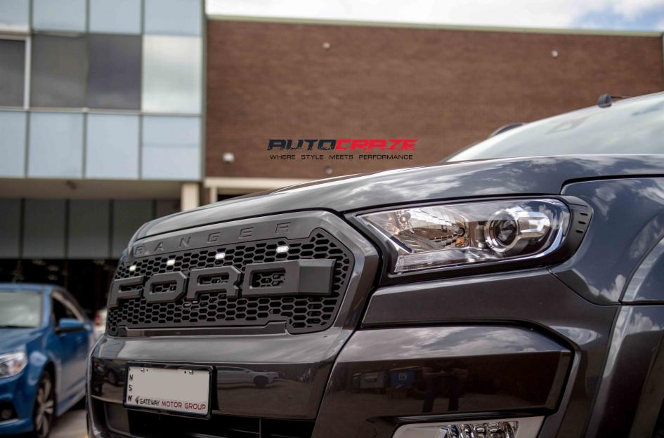 FORD RANGER COUPLER BLACK MACHINED WITH DARK TINT 8