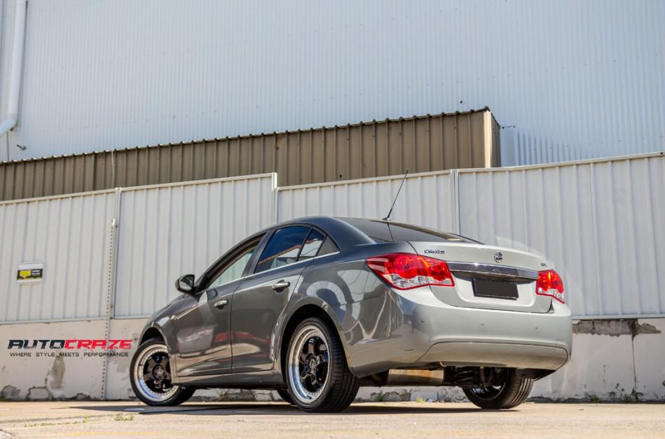 HOLDEN-CRUZE-PETROL--2013-ONWARDS--RS1-BLACK-MACHINED-LIP