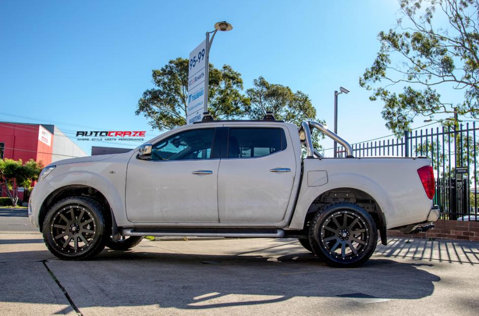 NISSAN NAVARA HEIST SATIN BLACK 6