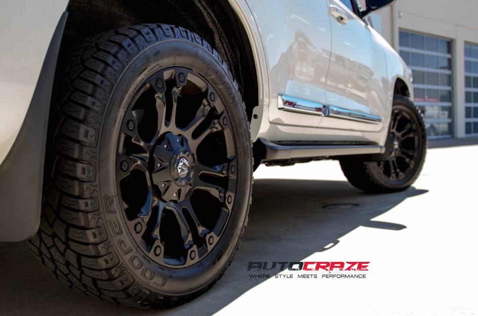 TOYOTA LANDCRUSIER VAPOR MATTE BLACK 3