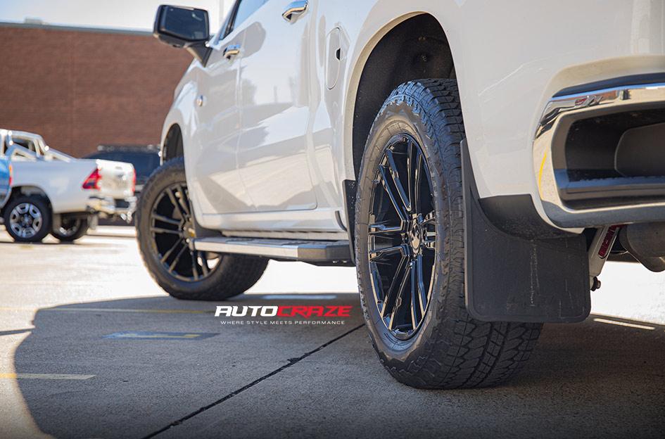 CHEVROLET SILVERADO HE918 GLOSS BLACK