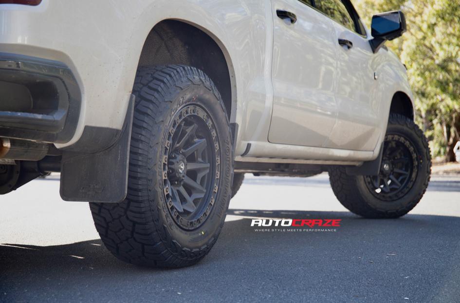 CHEVROLET SILVERADO COVERT MATTE BLACK