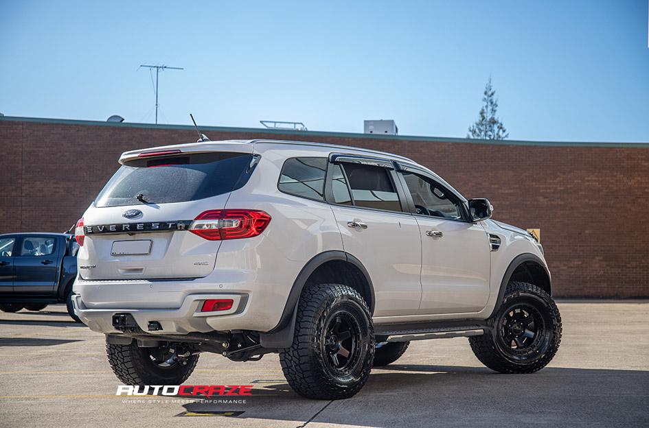 FORD EVEREST FUEL BLOCK MATTE BLACK