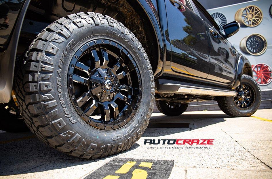 FORD-RANGER-SLEDGE-GLOSS-BLACK-MILLED-ACCENTS