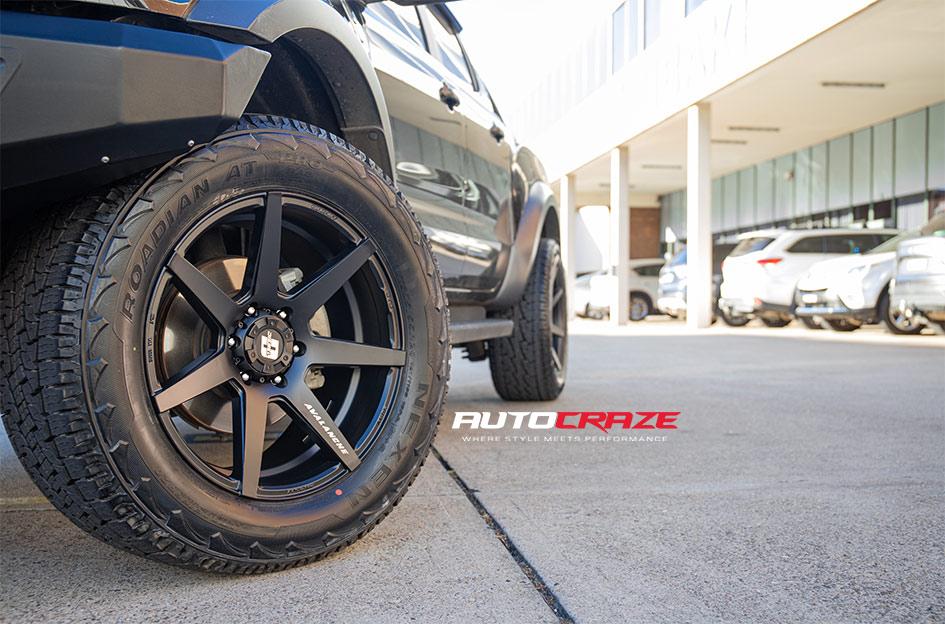 FORD RANGER RAPTOR AVALANCHE MATTE BLACK FRONT MILLED