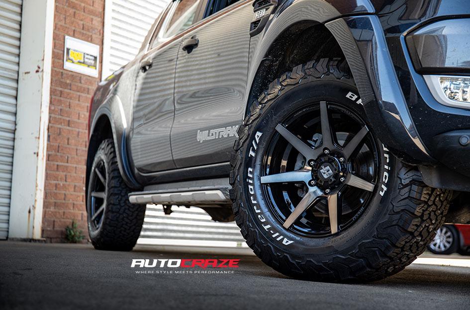 FORD RANGER AVALANCHE MATTE BLACK GREY FACE