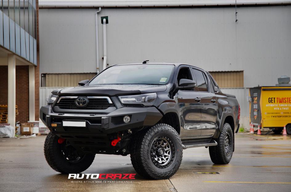 TOYOTA HILUX N80 RUGGED X COVERT MATTE ANTHRACITE BLACK RING