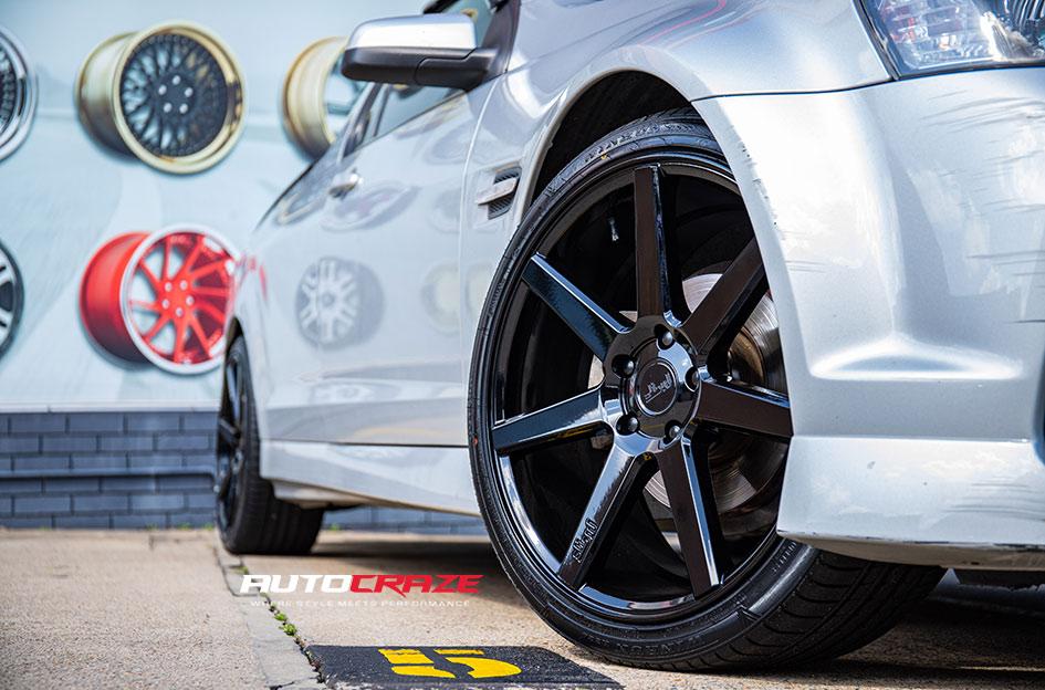 HOLDEN-COMMODORE-VE-UTE-VERONA-GLOSS-BLACK