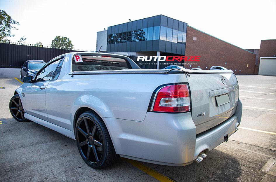 HOLDEN-COMMODORE-VE-UTE-VERONA-GLOSS-BLACK
