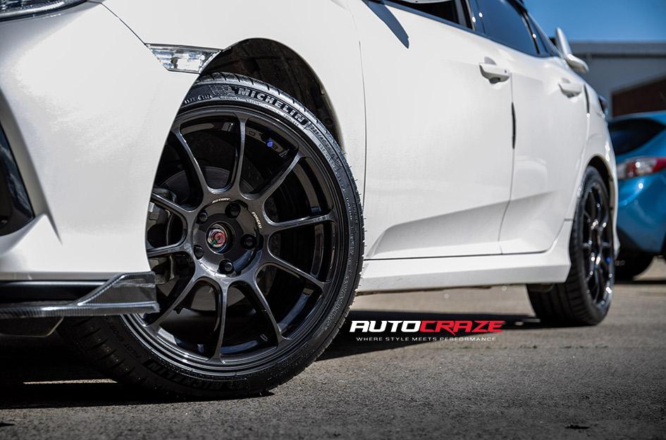 HONDA CIVIC 5 STUD RAIJIN DARK GUNMETAL