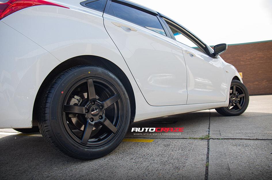 HYUNDAI I30 HAMMER SATIN BLACK