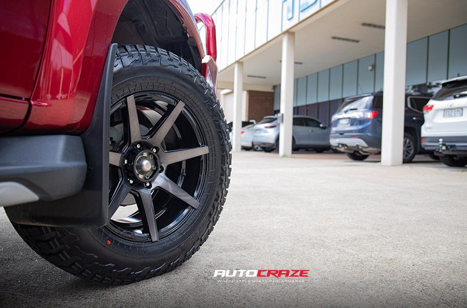 ISUZU DMAX AVALANCHE MATTE BLACK GREY FACE