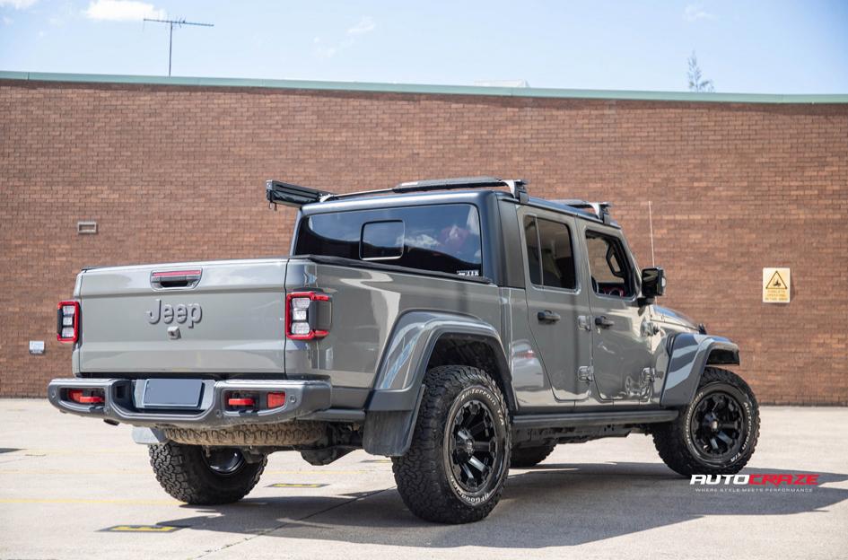 JEEP GLADIATOR AMBUSH MATTE BLACK